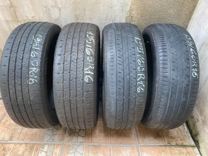 Vendo Quatro Pneus Usado Bons 195/60R16 R$120 cada