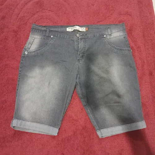 Bermuda Jeans Feminina Preta - Tamanho 50 - Excelente Estado