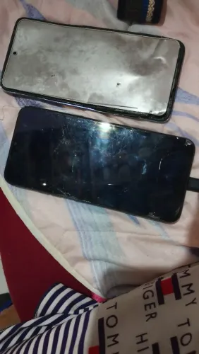 Celulares para quem quer consertar ou recuperar as peças