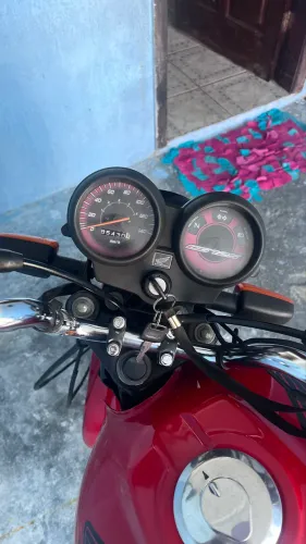 VENDO MOTO CG 125 FAN ANO 2011
