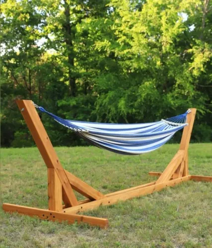 Suporte para rede de descanso.