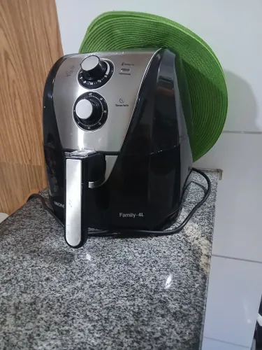 Vendo efraiy mundial nova so tem 30 dias de uso to vendendo porque to precisando
