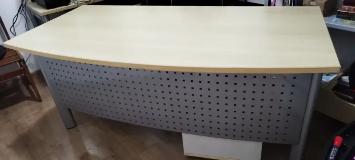 Mesa de atendimento modelo presidente para escritório Alberflex