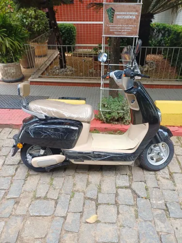 Scooter elétrica S2 novíssima, 1.000w, com 6 meses de garantia