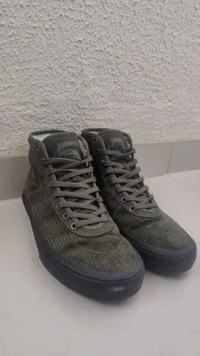 TÊNIS VANS CROCKETT HIGH CORDUROY OLIVE 2-TONE OLIVE BLACK
