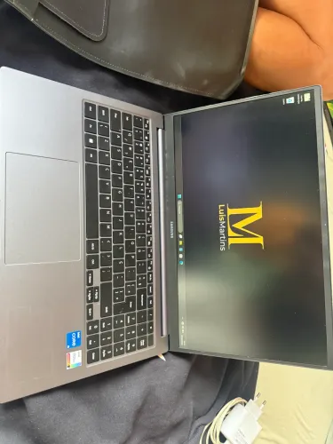 Notebook Samsung Galaxy Book4 i5 13 Ger, 8GB RAM M, SSD 512GB - Grafite