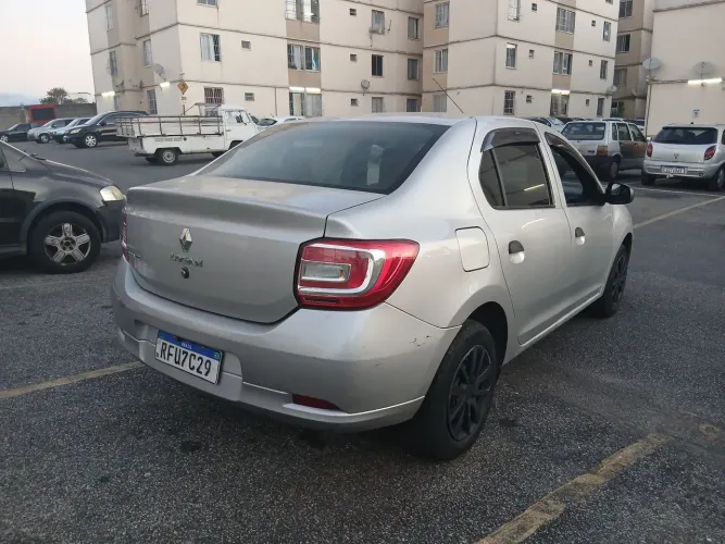 Renault Logan Life Flex 1.0 12V 4P Mec. 2021