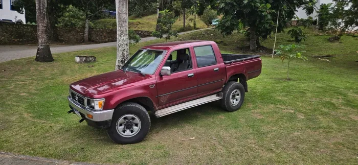 Toyota Hilux CD SR5 4X4 2.8 Diesel 2001