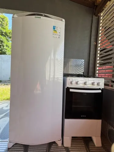 Geladeira e fogão
