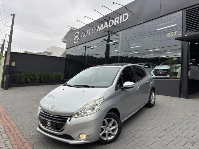 Peugeot 208 Allure 1.5 Flex 8V 5P 2014