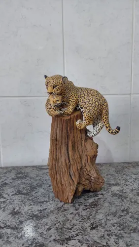 Onça Pintada Madeira Decoração Design Obra de Arte Escultura Estátua