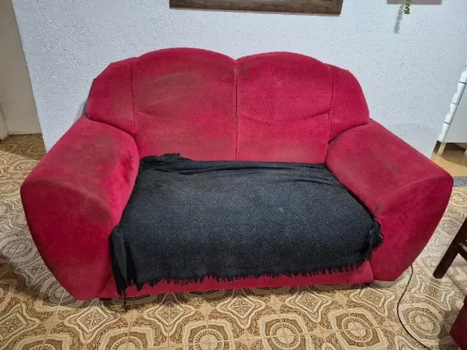 Sofá de 2 lugres usado
