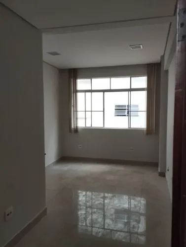 ALUGO SALA COMERCIAL COM BANHEIRO PRIVATIVO