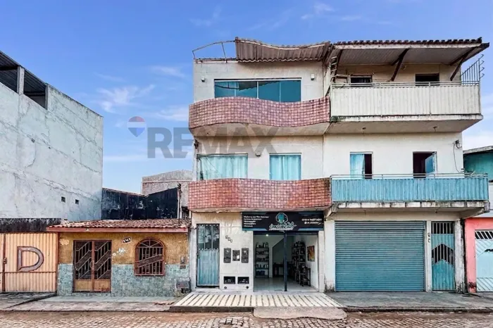 Apartamento 2 quartos com Ponto Comercial no bairro Santa Terezinha - BA