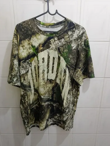 Camisa Jordan camuflada