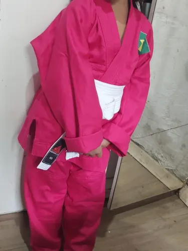 Kimono rosa tamanho infantil marca grappler pouco usado