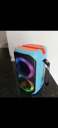Caixinha de Som LED RGB Bluetooth |<br><br>Grave<br><br>Forte e Bateria Longa!