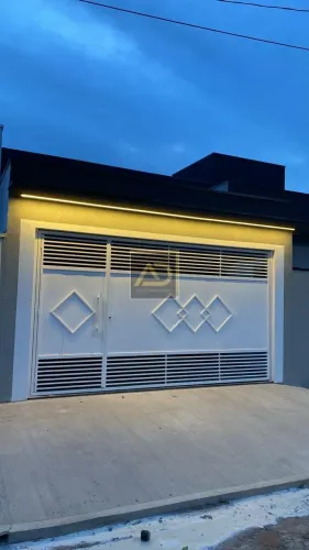 CASA RESIDENCIAL em INDAIATUBA - SP, VILA CASTELO BRANCO