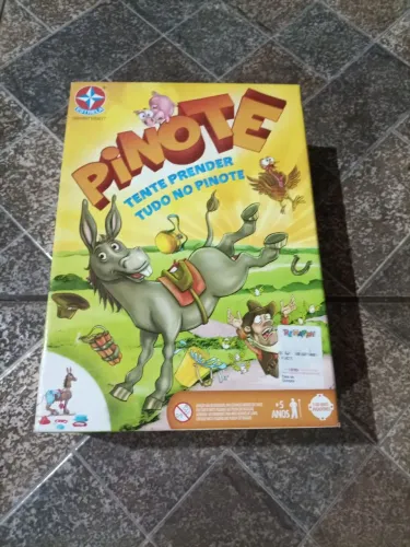 Jogo de tabuleiro Pinote estrela
