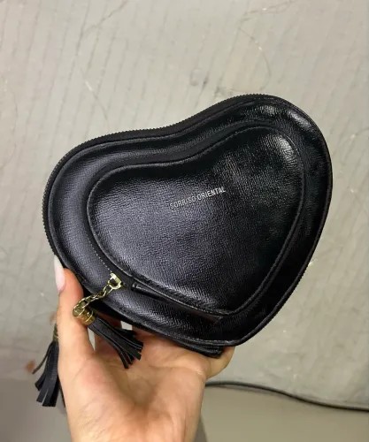 Bolsa preta Courino - coração