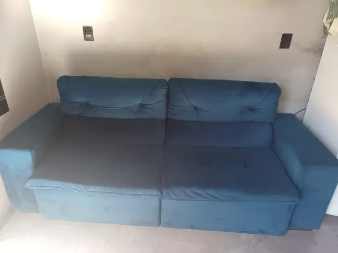 Sofá retrátil reclinável