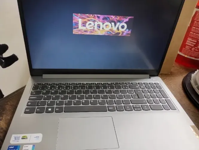 Notebook Lenovo i7 última geração