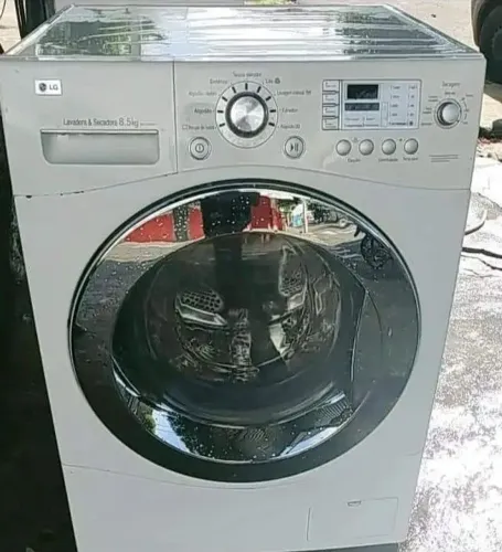 VENDO LAVA E SECA MARCA LG 8.5 KG