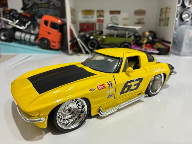 Miniatura chevy corvette corrida 
