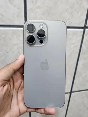 iPhone 15 pro Max titânio natural