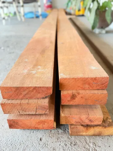 8 Vigas de madeira peroba 5m x 0,15cm