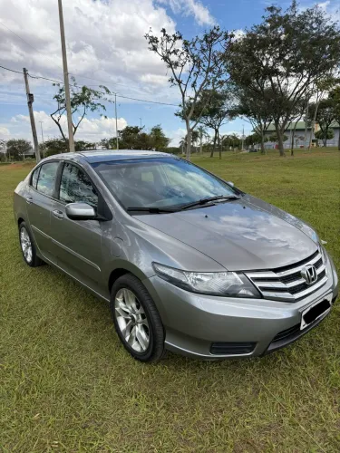 Honda City Sedan LX 1.5 Flex 16V 4P Aut. 2013