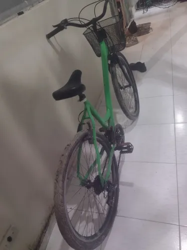Vende-se uma bicicleta
