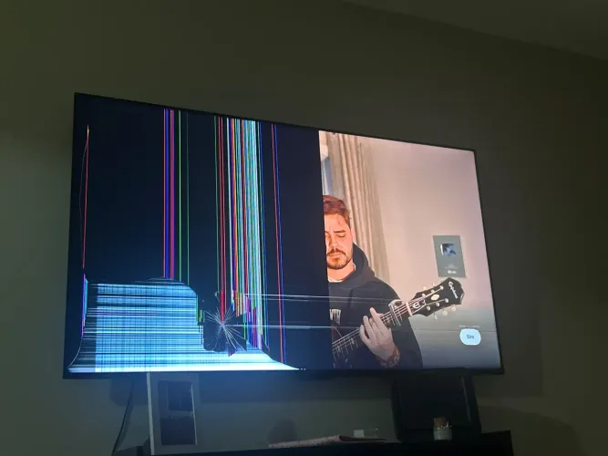 TV 55? TCL com defeito na tela