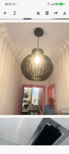 Lustre em madeira ornamental
