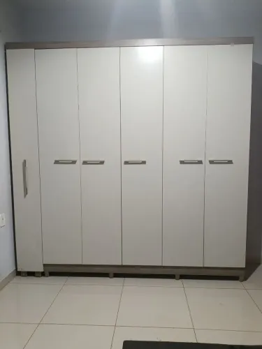 GUARDA ROUPAS 6 PORTAS