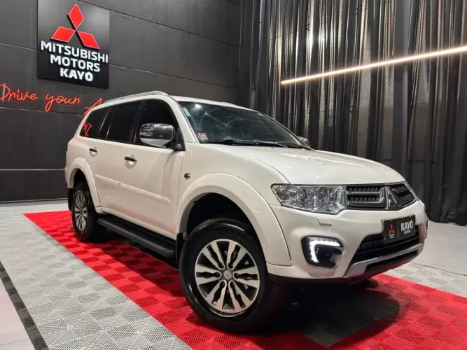Mitsubishi Pajero 3.2 4X4 T.i. Dies. 5P AUT 2017