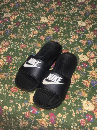 Chinelo slide nike