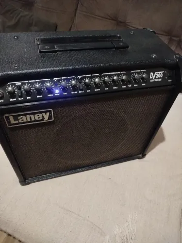 Amplificador laney LV200