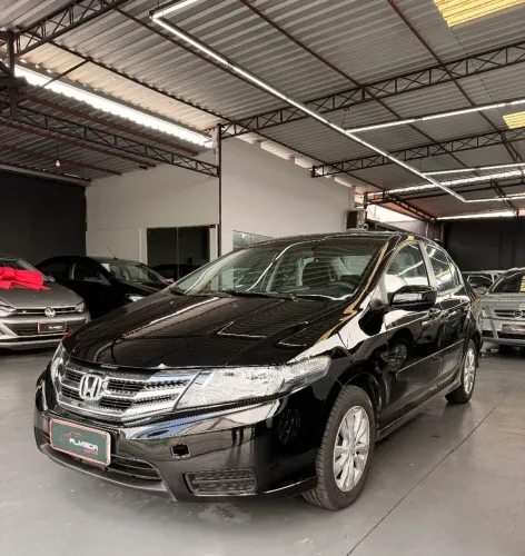 Honda City Sedan Sport 1.5 Flex 16V 4P Mec. 2014