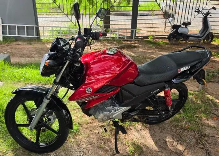 Vendo Uma Moto Yamaha Modelo FAZER 150 BlueFlex Aceito Escutar Proposta Avista E Parcelado