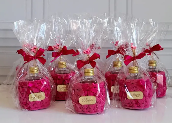 Mini cestinho de croche personalizado com aromatizador de ambiente 
