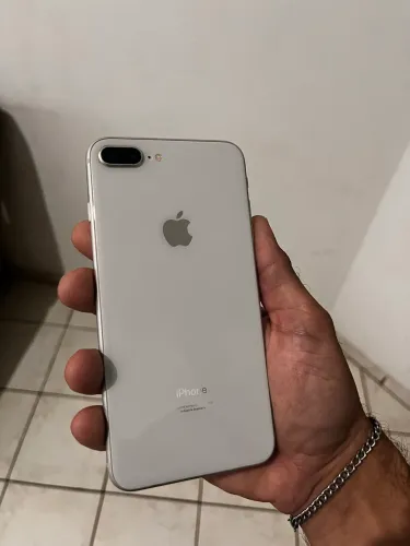 iPhone 8 Plus 64gb