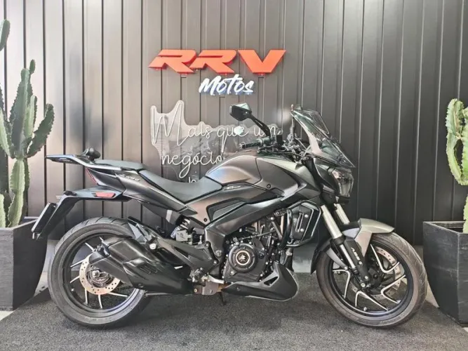 BAJAJ DOMINAR D400 2025