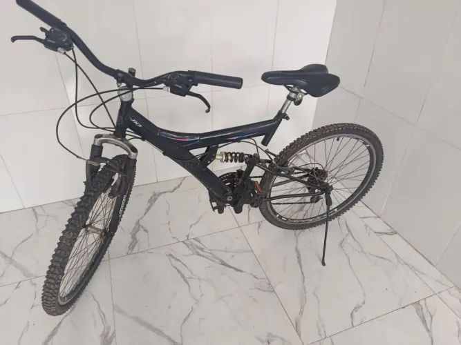 Bicicleta tk3 , aro 26 em perfeito estado