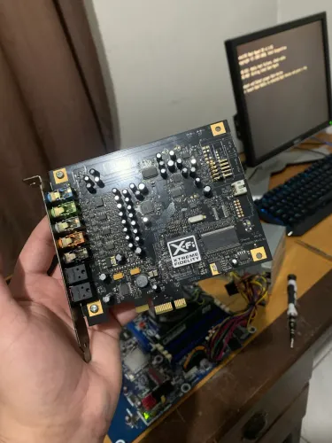 Placa de som Sound Blaster X-Fi Titanium