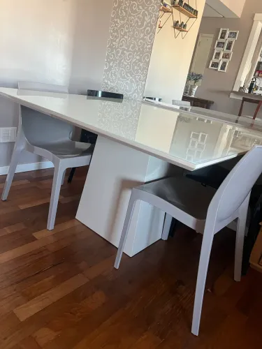 Mesa Jantar em Laca + vidro