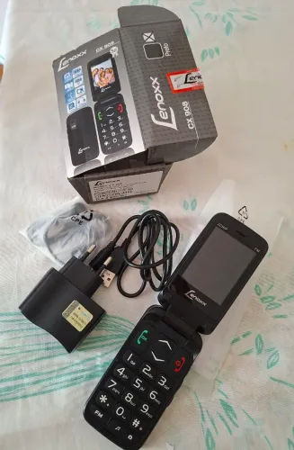 Celular Lenovo com 908