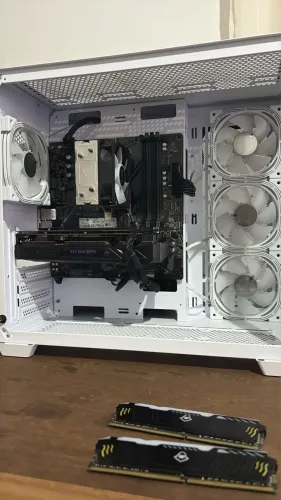 Aquário Gamer Vidro + Placa Mãe + Memorias RAM + Fonte
