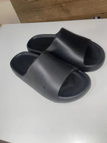 Chinelo Nuvem Nike Primeira Linha