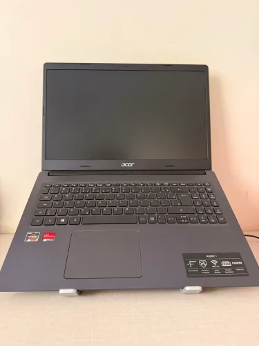 NOTEBOOK ACER ASPIRE 3 A315-23 - RYZEN 3 / 8GB / SSD + HD / ÓTIMO ESTADO
